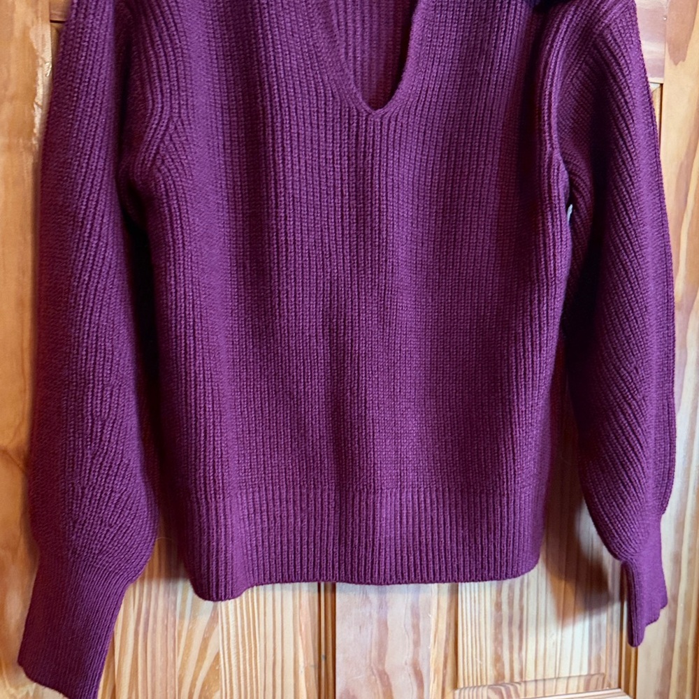 Banana Republic Deep Wine V-Neck Collared Sweater - Picture 4 of 11